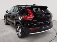Gebraucht Volvo XC40 Core 129 PS (94 kW) 2022 Black stone SUV