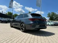 Neu Cupra Leon 150 PS (110 kW) 2025 Magnetic tech grau metallic Kombi