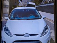 Gebraucht Ford Fiesta 88 PS (64 kW) 2009 Weiß Kleinwagen