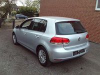 Gebraucht VW Golf VII 80 PS (58 kW) 2012 Reflexsilber metallic (metallic) Limousine