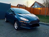Gebraucht Ford Fiesta Trend 60 PS (44 kW) 2014 Blau Kleinwagen