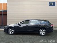 Gebraucht VW Passat R 150 PS (110 kW) 2024 Schwarz grenadillschwarz metallic (metallic) Kombi