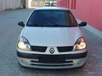 Gebraucht Renault Clio II 55 PS (40 kW) 2003 Silber Kleinwagen