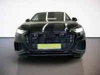 Gebraucht Audi Q8 S-Line 286 PS (210 kW) 2023 Mythosschwarz metallic SUV