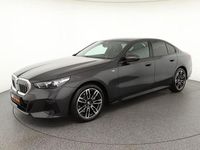 Gebraucht BMW 520 M Sport 197 PS (144 kW) 2025 Grau Limousine