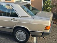 Gebraucht Mercedes 190 118 PS (86 kW) 1986 Grau Limousine