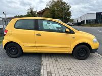 Gebraucht VW Fox Refresh 54 PS (39 kW) 2010 Gelb Kleinwagen