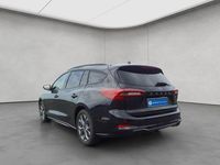Gebraucht Ford Focus ST-Line X 125 PS (91 kW) 2023 Agate black metallic Limousine