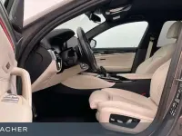Gebraucht BMW 540 Efficient Dynamics 340 PS (250 kW) 2023 Bmw individual alvitgrau metall Kombi