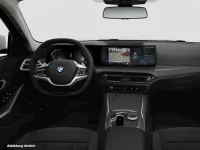 Gebraucht BMW 318 156 PS (114 kW) 2025 Weiß Kombi