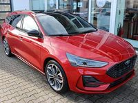 Neu Ford Focus ST-Line X 155 PS (114 kW) 2025 Fantastic red metallic Kombi