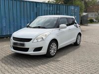 Gebraucht Suzuki Swift 94 PS (69 kW) 2013 Weiß Kleinwagen