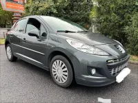 Gebraucht Peugeot 207 92 PS (67 kW) 2011 Grau Limousine