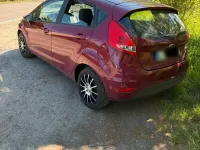 Usata Ford Fiesta 60 CV (44 kW) 2009 Rosso Utilitaria