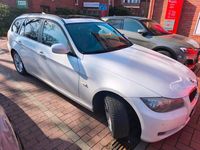 Gebraucht BMW 320 186 PS (136 kW) 2011 Weiß Kombi