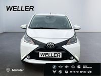 Gebraucht Toyota Aygo Edition-S 69 PS (50 kW) 2017 Weiss Kleinwagen