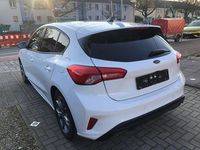 Gebraucht Ford Focus ST-Line 150 PS (110 kW) 2021 Weiß Limousine