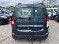 Gebraucht Dacia Dokker Ambiance 102 PS (75 kW) 2017 Grau Van / Kleinbus