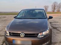 Gebraucht VW Polo Style 90 PS (66 kW) 2011 Braun Kleinwagen