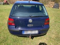 Gebraucht VW Golf IV 75 PS (55 kW) 2001 Blau Kleinwagen