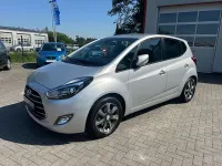 Gebraucht Hyundai i20 Space Plus 90 PS (66 kW) 2018 Silber Van / Kleinbus