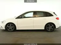Gebraucht Mercedes B180 AMG 116 PS (85 kW) 2022 Weiß Kleinwagen