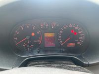 Second-hand Audi A3 101 CP (74 kW) 1999 Albastru Hatchback