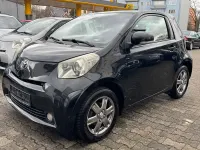Używany Toyota iQ 68 KM (50 kW) 2009 Czarny Hatchback