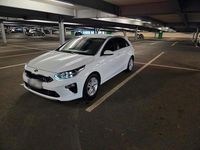 Gebraucht Kia Ceed 136 PS (100 kW) 2021 Weiß Kleinwagen