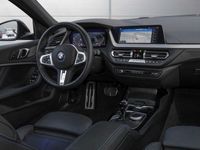 gebraucht BMW 120 120 i M Sport //Panorama/Navi/Sportfahrwerk/Winterpaket /Kamera