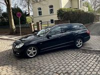 Gebraucht Mercedes E250 Avantgarde 204 PS (150 kW) 2009 Schwarz Kombi