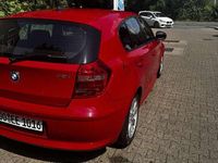 Gebraucht BMW 116 122 PS (89 kW) 2011 Rot Kleinwagen