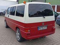 Gebraucht VW T4 102 PS (75 kW) 2002 Rot Van