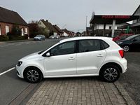 Gebraucht VW Polo Trendline 60 PS (44 kW) 2017 Weiß Limousine