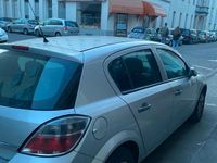 Occasion Opel Astra 90 ch (66 kW) 2009 Gris Citadine