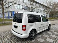 Gebraucht VW Caddy Highline 140 PS (102 kW) 2015 Weiß Van / Kleinbus