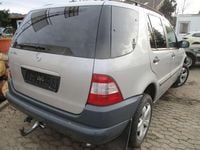 Gebraucht Mercedes ML320 218 PS (160 kW) 2002 Silber SUV