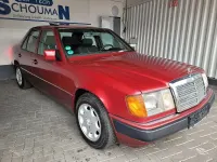 Gebraucht Mercedes E260 160 PS (117 kW) 1990 Rot Limousine