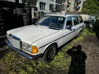 Gebraucht Mercedes 240 72 PS (52 kW) 1979 Weiß Kombi