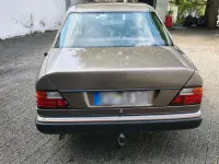 Gebraucht Mercedes E230 132 PS (97 kW) 1992 Braun Limousine