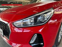 Gebraucht Hyundai i30 Select 120 PS (88 kW) 2017 Rot Limousine