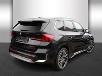Gebraucht BMW iX1 Luxury Line 230 kW (313 PS) 2023 Schwarz SUV