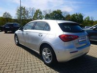 Gebraucht Mercedes A180 136 PS (100 kW) 2019 Silber Limousine