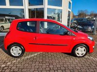 Second-hand Renault Twingo Expression 75 CP (55 kW) 2013 Alb Hatchback