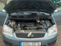 Gebraucht Ford Focus 101 PS (74 kW) 2004 Blau Kombi