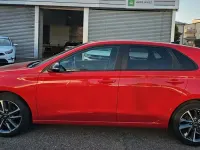Gebraucht Hyundai i30 Advantage 101 PS (74 kW) 2024 Rot Limousine