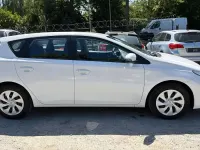 Gebraucht Toyota Auris 90 PS (66 kW) 2013 Weiß Limousine