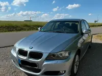 Gebraucht BMW 320 170 PS (125 kW) 2010 Blau Limousine