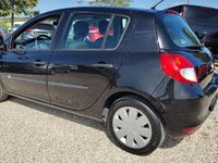 Gebraucht Renault Clio III Expression 75 PS (55 kW) 2010 Schwarz Kleinwagen