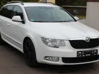 Używany Skoda Superb 170 KM (125 kW) 2012 Biały Kombi